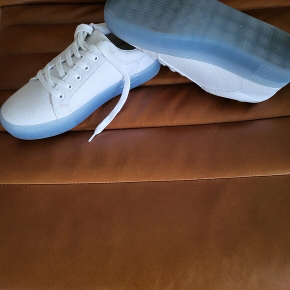 Espadrilles - Picture 2 of 3